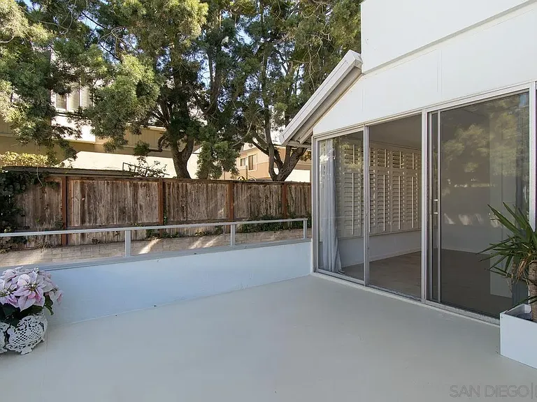 2368 Torrey Pines Rd #61 — Photo 25