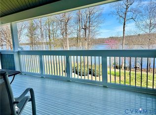 34 Spinnaker Cove Dr, Midlothian, VA 23112