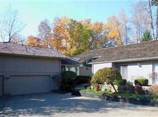 447 Doe Trl, Aurora, OH 44202