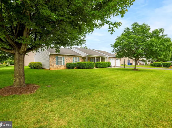 106 Ely Dr #59, Shippensburg, PA 17257