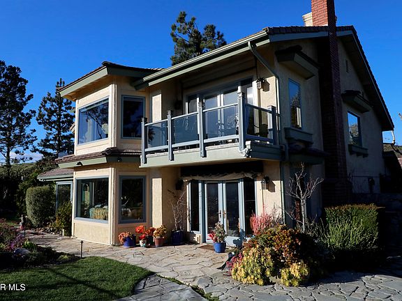 3rd image of 1688 Valecroft Ave