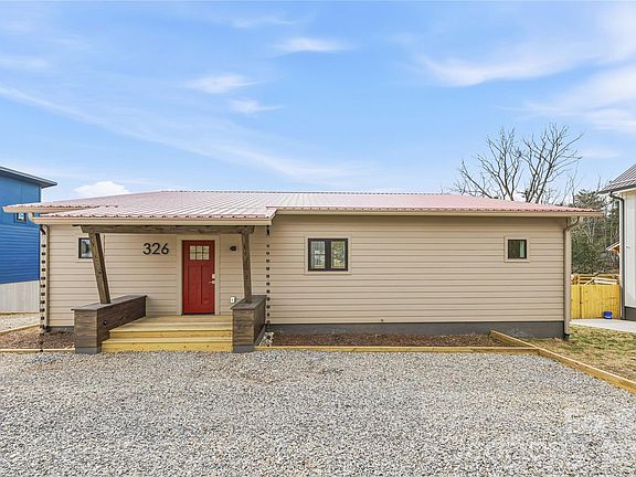 2nd image of 326 Emma Rd