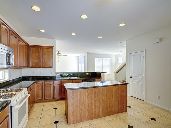 5th image of 9019 Partridge Hill St
