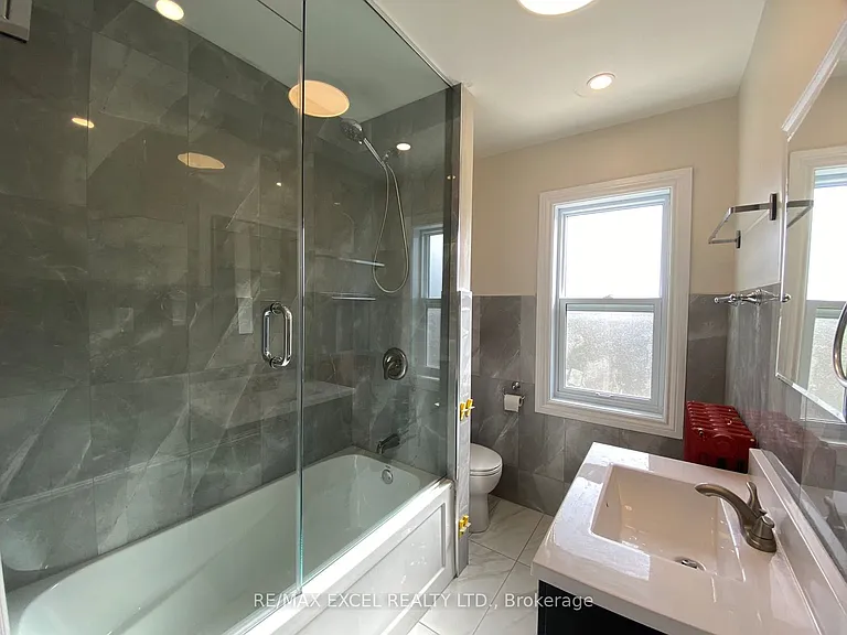 443 Vaughan Rd — Photo 24