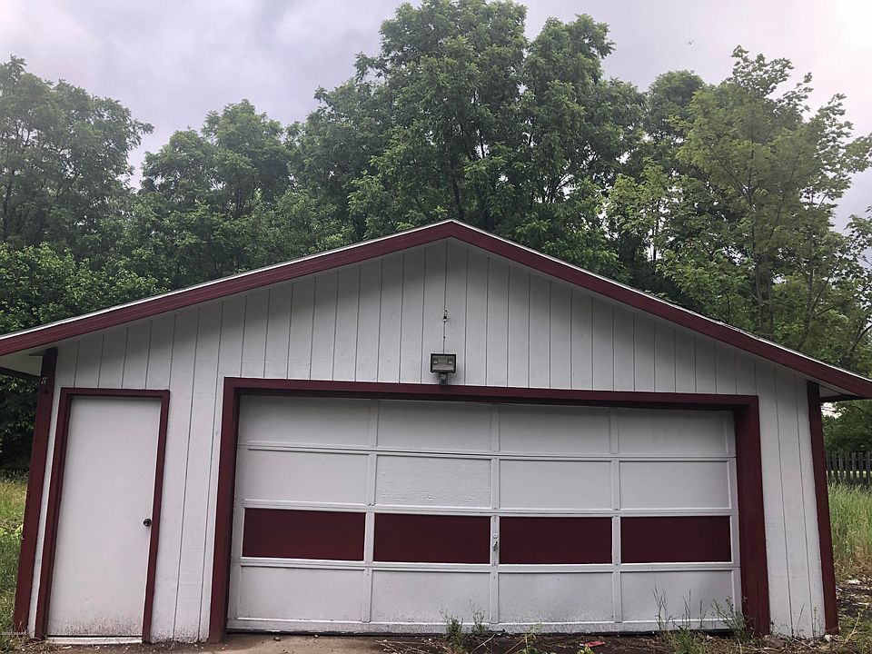 1st image of 8601 Easthill Dr