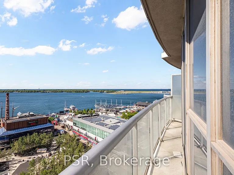 218 Queens Quay W #1506 — Photo 31