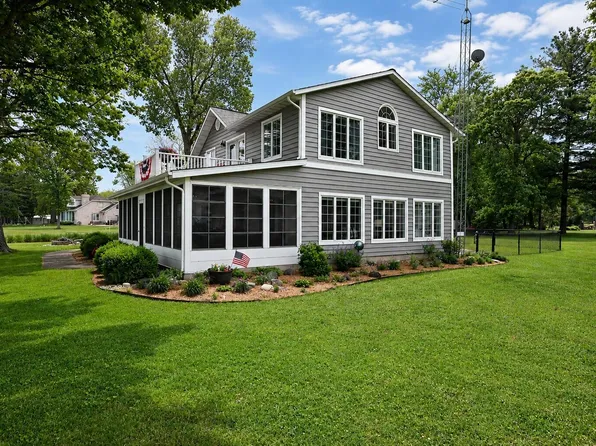 6019 S State Road 10, Knox, IN 46534