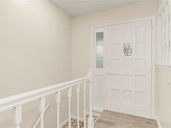 3rd image of 7828 Westridge Rd