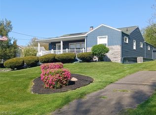 367 Elmwood Dr, Hubbard, OH