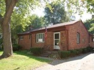 4445 Cheeseman Ave, Waterford, MI 48329