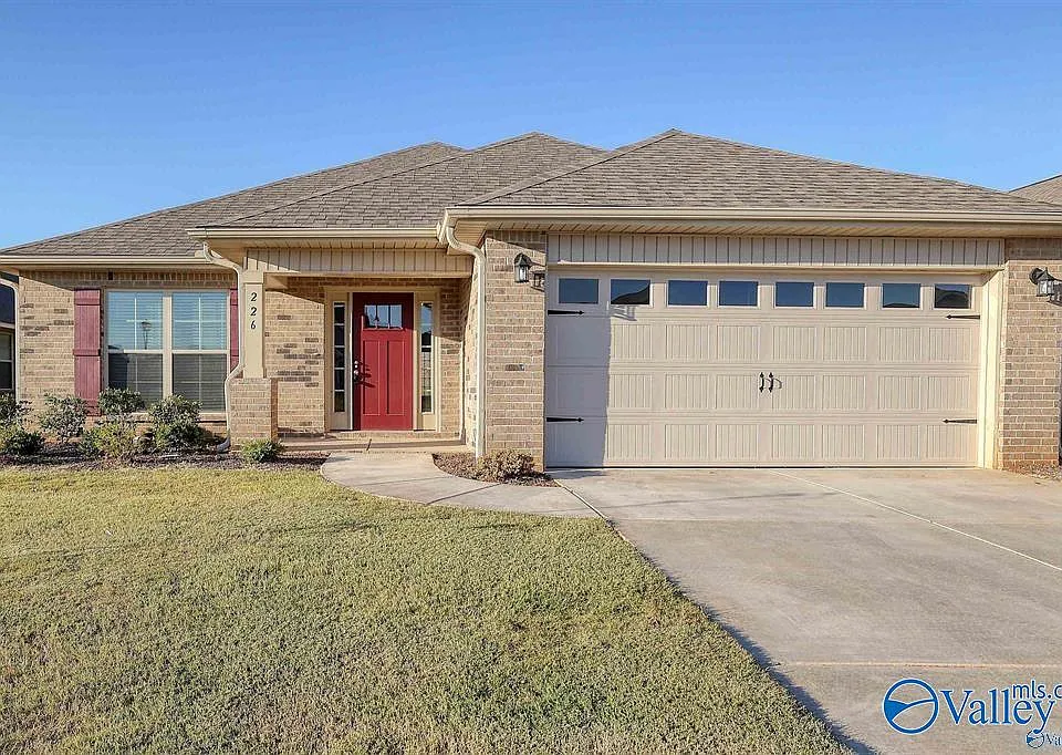 226 Abercorn Dr