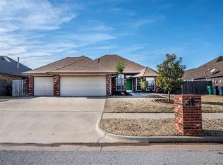 8121 John Robert Dr, Oklahoma City, OK 73135