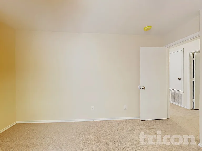 635 Cherokee Blvd — Photo 8