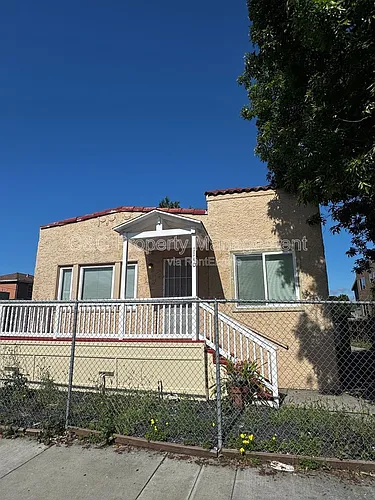 1140 West St Photo 1