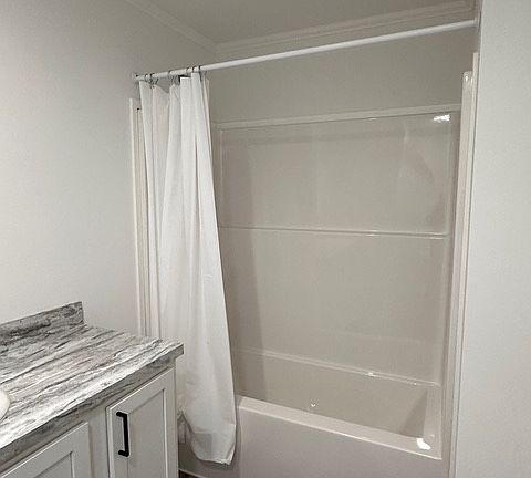 3rd image of 3549 Warren Pl