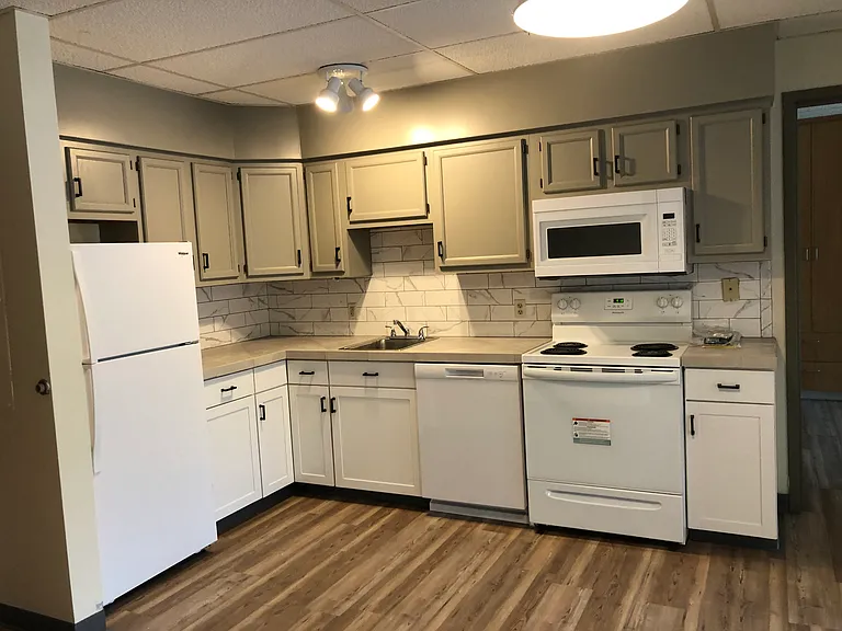 22 Faith Dr — Photo 5