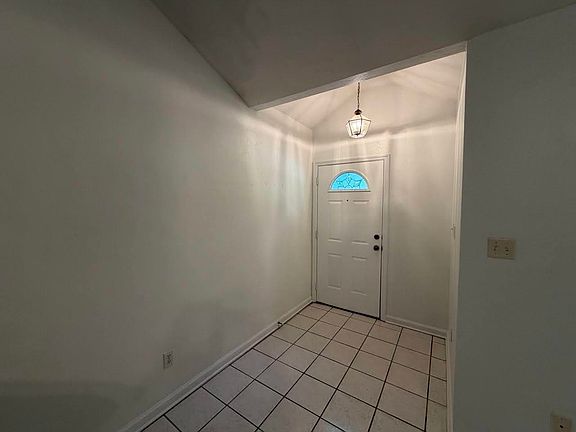 3rd image of 2446 Ryan Pl APT B