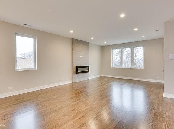 3rd image of 7230 W Belden Ave #2