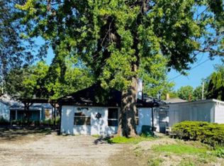 37945 Elm Ln, Harrison Township, MI