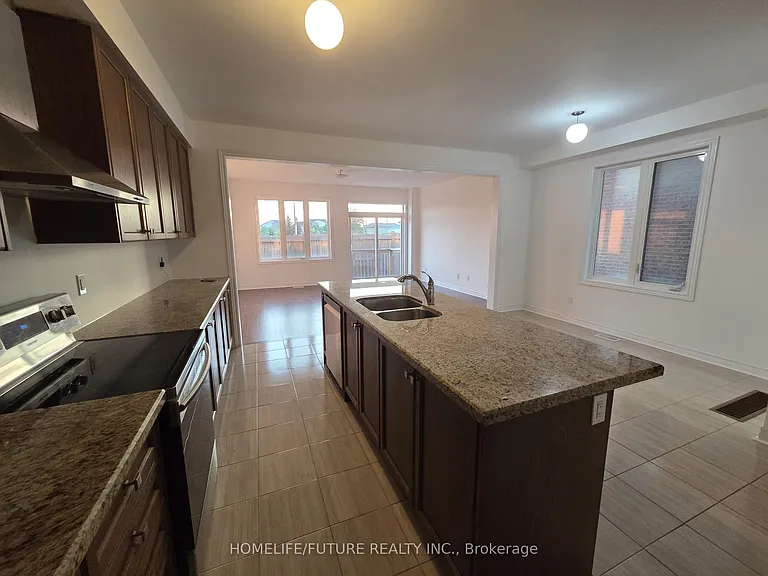 94 Cathedral Dr — Photo 5