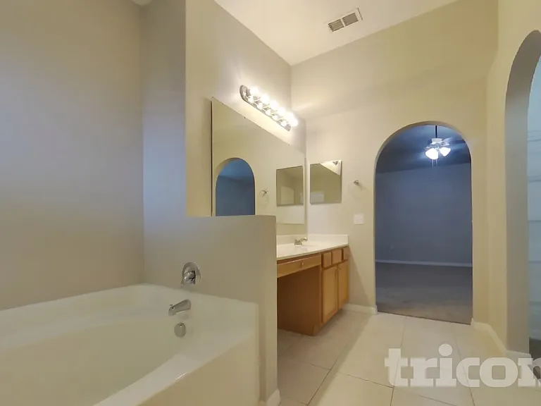 1120 Imperial Eagle St — Photo 11