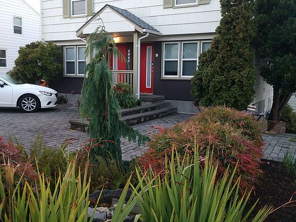 Front Garden Courtyard