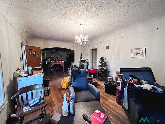 5th image of 11 Riverside Dr
