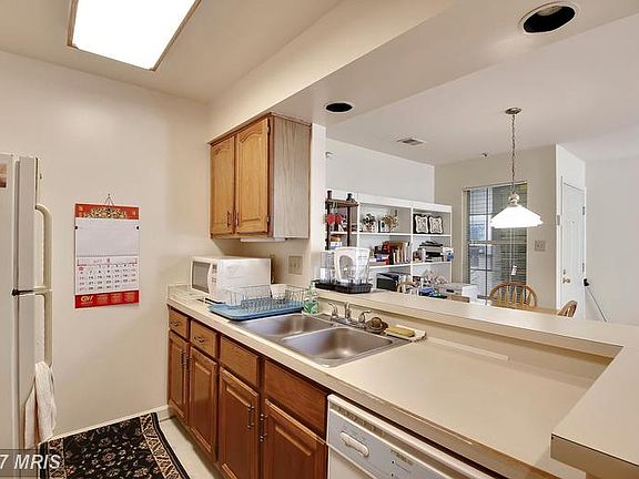 2nd image of 10846 Antigua Ter APT 202