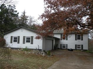 39 Eagle Dr, Holiday Island, AR 72631