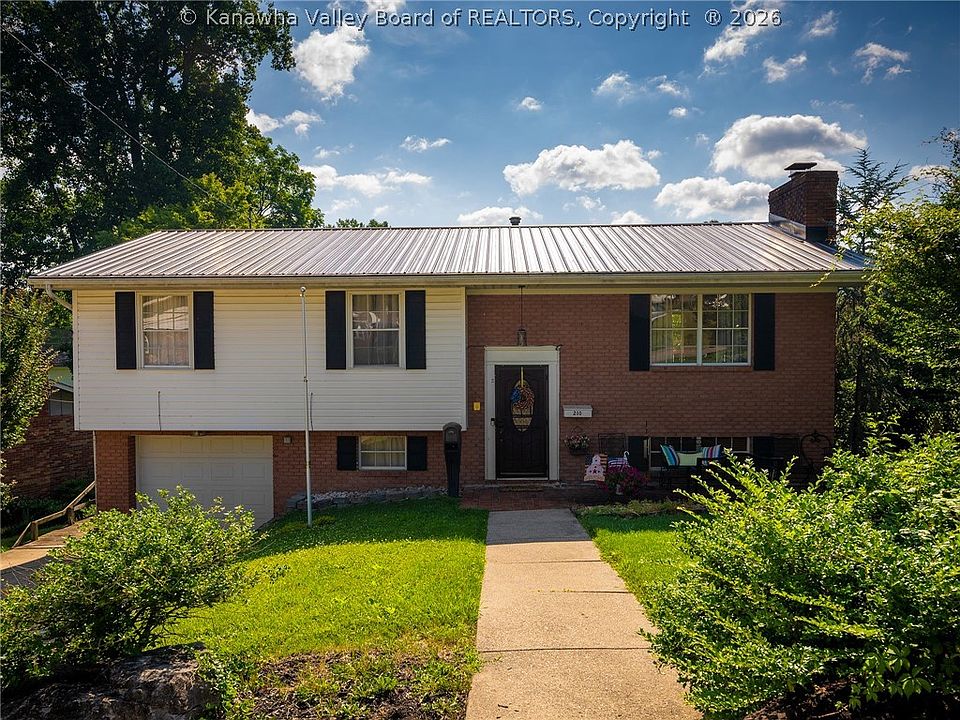 1st image of 210 Scenic Dr