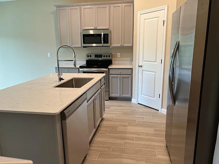 12886 Josslyn Ln — Photo 6