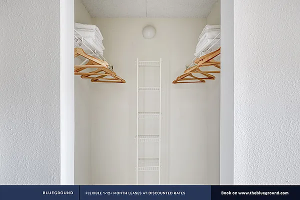 Rented by The Blueground | media 52