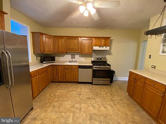 5th image of 3420 Crawford St