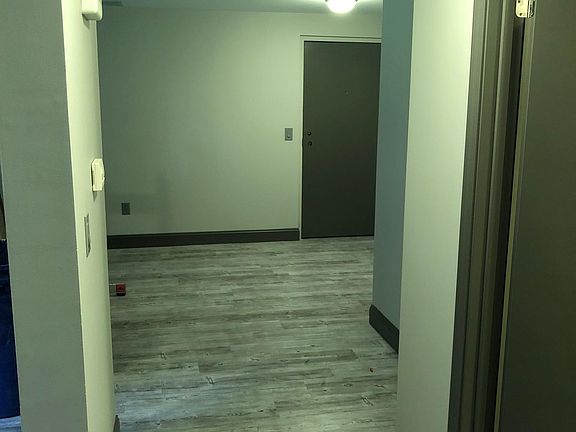 2nd image of 614 Englewood Ave APT 3