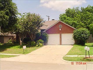 2nd image of 1218 Hyde Park Dr