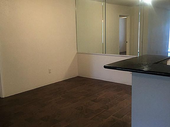 4th image of 8271 Creekbend Dr #8271