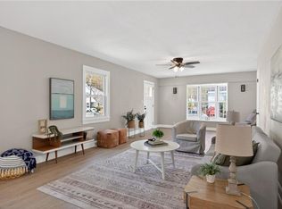 14 Alpine St, Newport News, VA 23606