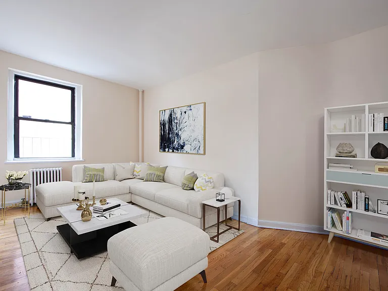 811 9th Ave #3A — Photo 1