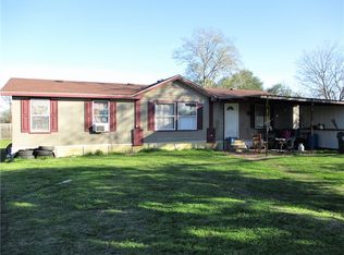 984 N Caldwell St, Giddings, TX 78942