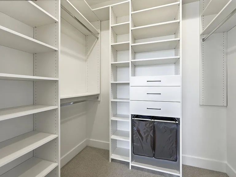 Custom closet