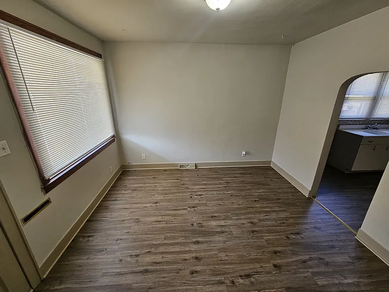 139 142nd St #1 — Photo 6