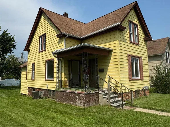 81 Fessenden St, Mount Clemens, MI 48043