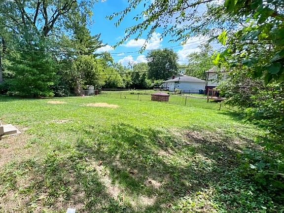 8325E36thBackYard_08282022