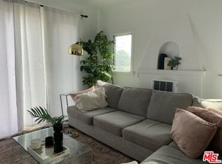 259 S Elm Dr #1/2, Beverly Hills, CA 90212