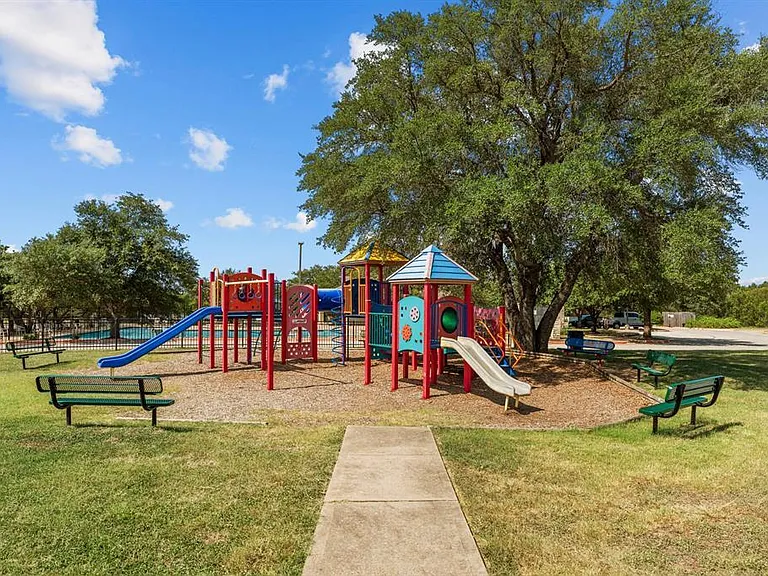 3345 Winding River Trl — Photo 31