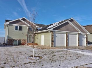 2840 Grey Eagle Pass, Minot, ND 58703