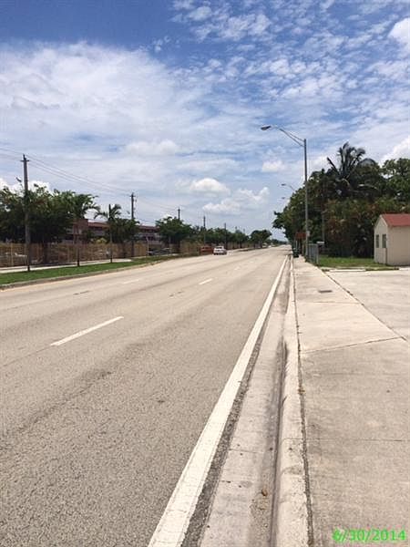 2nd image of 1548 NW 103rd St