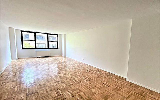 1st image of 333 E 49th St APT 2s
