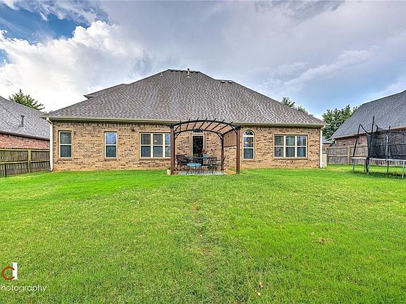 4th image of 4147 W Mossy Rock Dr