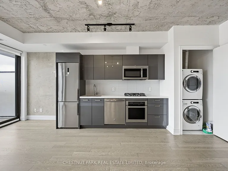 608 Richmond St W #719 — Photo 11